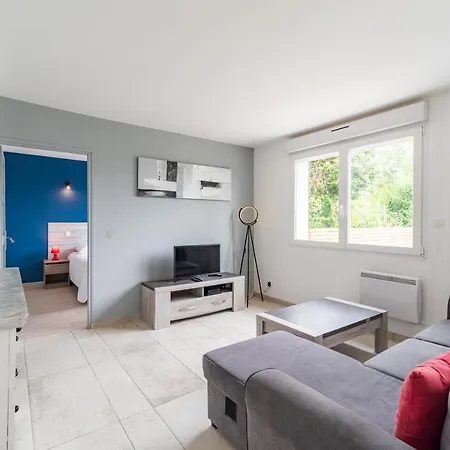 Logement Avec Jardin Au Port De
